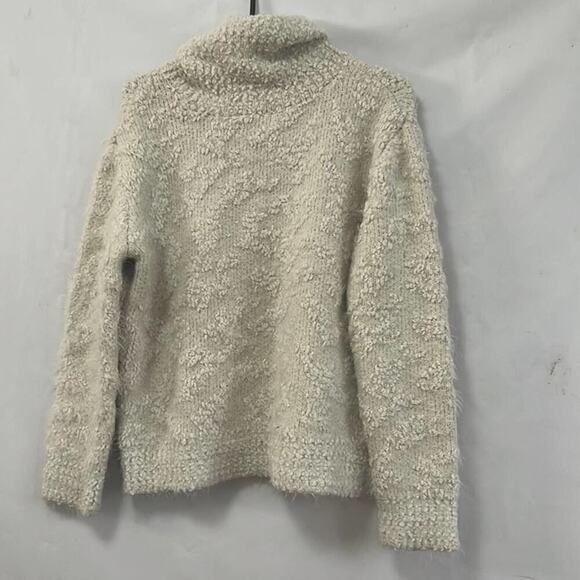 Zara Sweaters - ZARA KNIT SWEATER‎ SIZE S